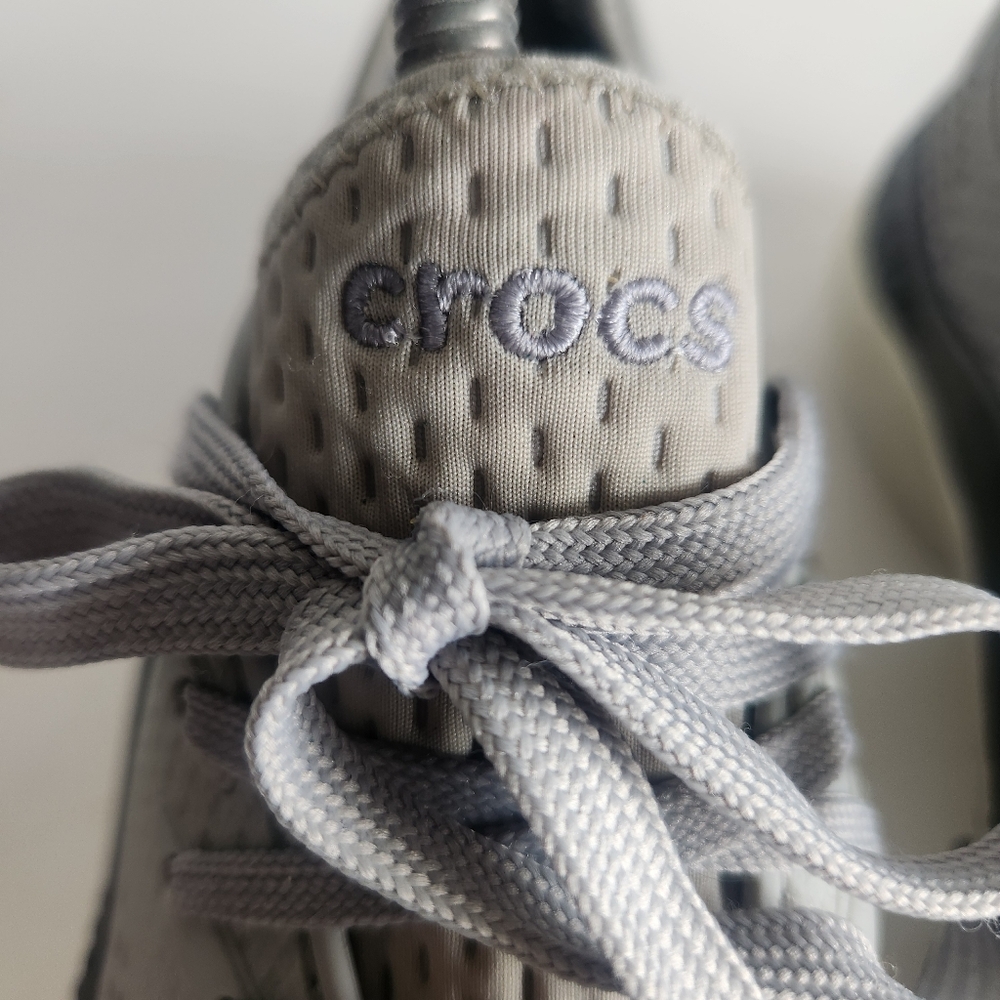 Crocs LiteRide PACER 360 Women's Size 7 Grey Perforated Sneakers Shoes Trainers - Picture 5 of 16